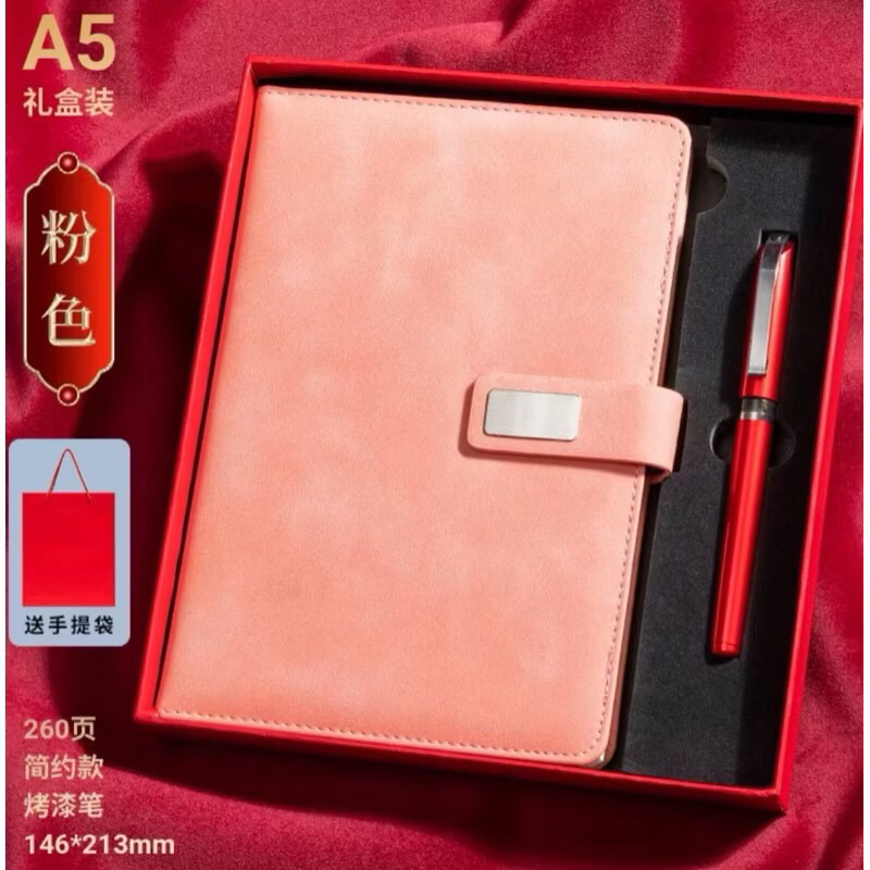 Với những mẫu sổ da cao cấp, thiết kế tinh tế, và khả năng tùy chỉnh theo yêu cầu, Xưởng sản xuất sổ da Mai Thiên Phát là địa chỉ lý tưởng để doanh nghiệp tìm kiếm những món quà tặng ý nghĩa và sang trọng. Hãy liên hệ ngay để nhận báo giá và tư vấn chi tiết!
